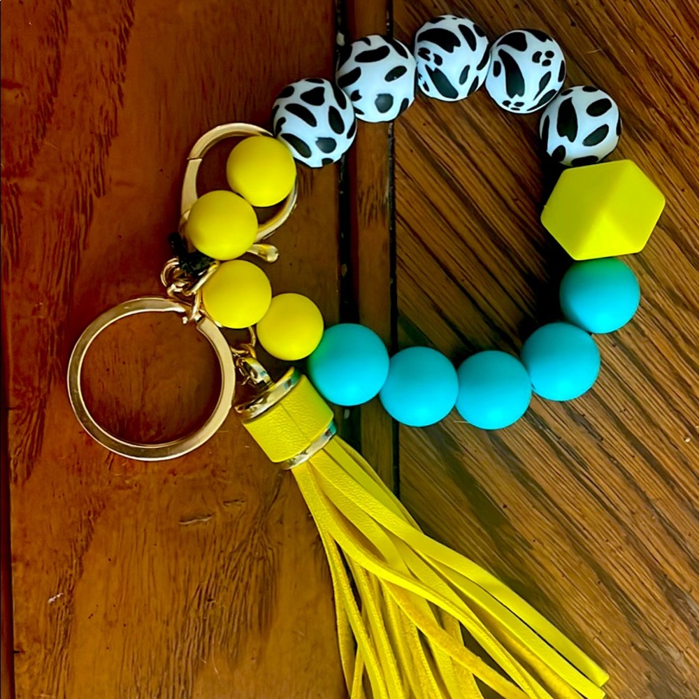 Keychain bracelet
